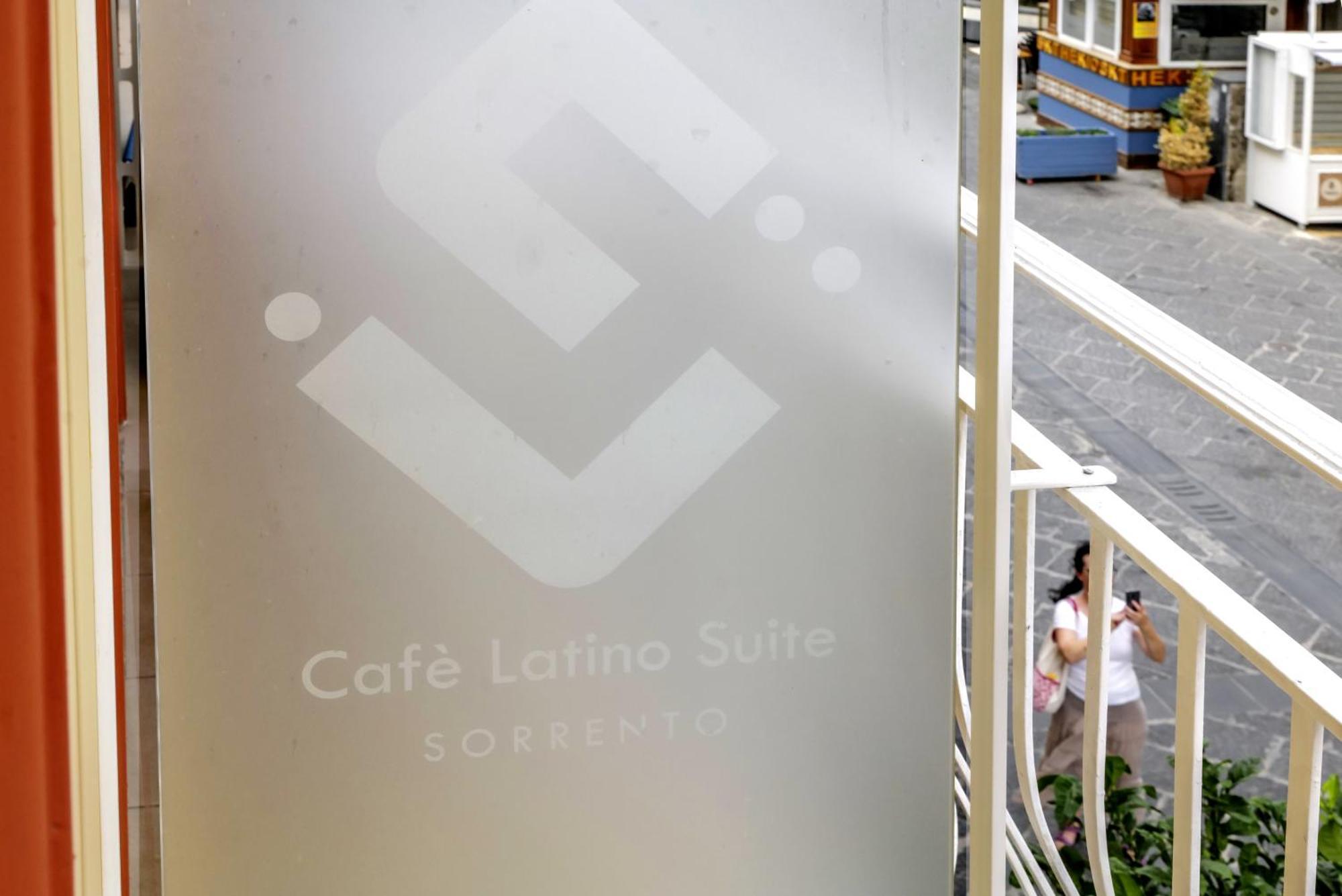 Cafe Latino Suites Σορέντο Εξωτερικό φωτογραφία