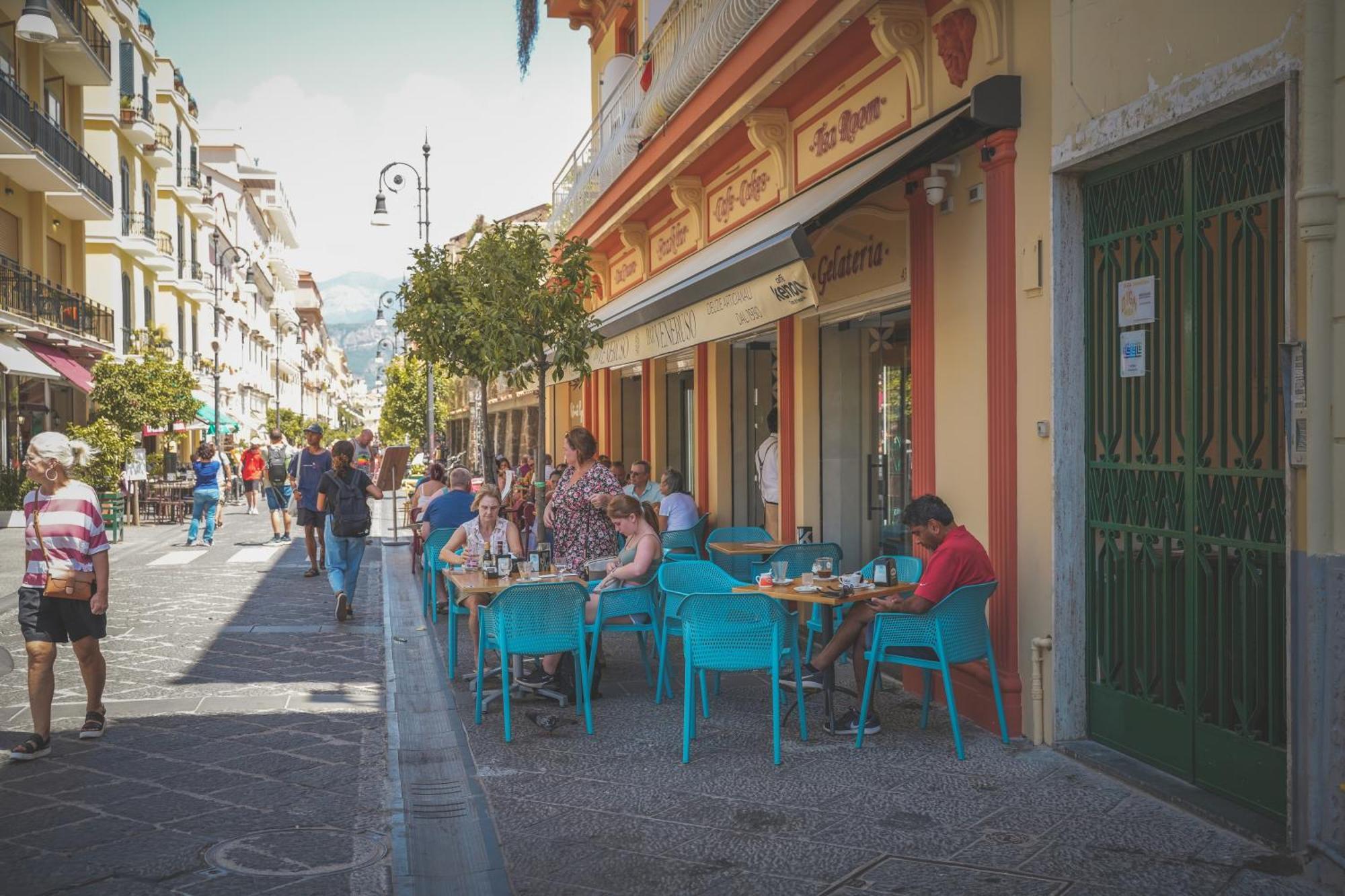 Cafe Latino Suites Σορέντο Εξωτερικό φωτογραφία